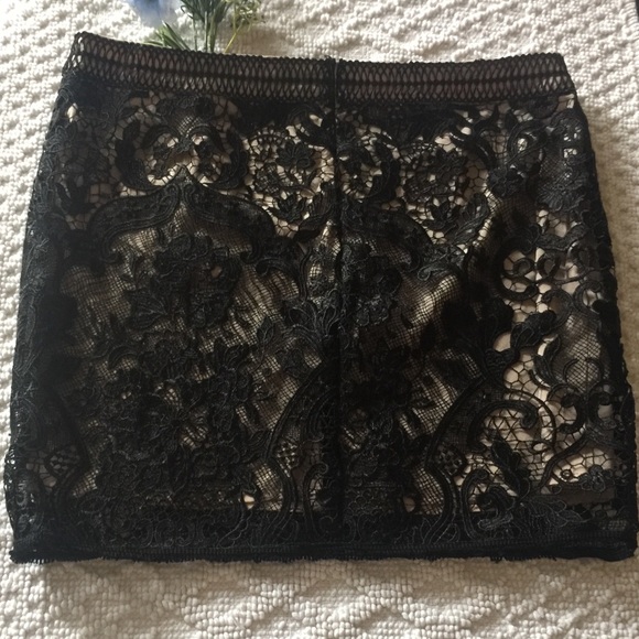 ANGELIQUE by BURBU Mini Skirt - Picture 3 of 6